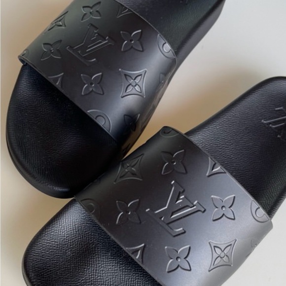 Luis Vuitton waterfront Men’s Slides UK 7 1/2 - US 8 1/2 - Picture 4 of 8